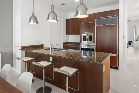 Copropriété à vendre à Sunny Isles Beach, Floride: 3 chambres, 183.85 m2 № 1936612 - photo 11
