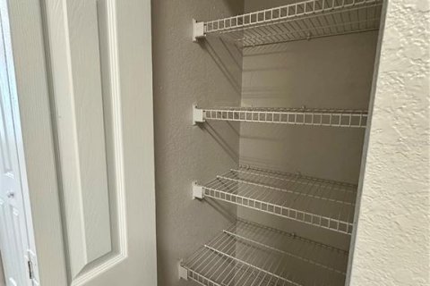 Condominio en alquiler en Oviedo, Florida, 2 dormitorios, 89.19 m2 № 1912026 - foto 26