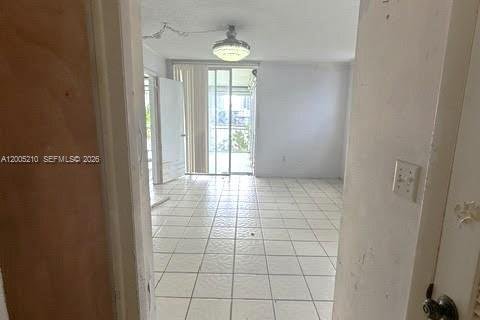 Condo in Aventura, Florida, 2 bedrooms  № 2069552 - photo 4