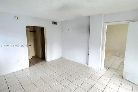 Condo in Aventura, Florida, 2 bedrooms  № 2069552 - photo 8