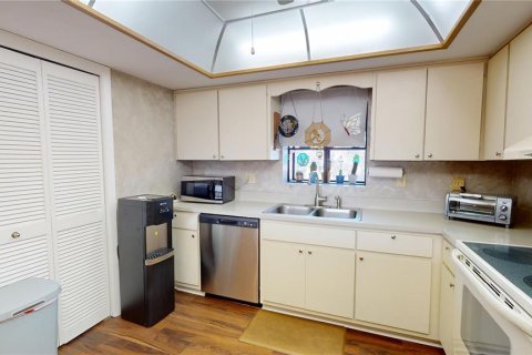 Condominio en venta en Treasure Island, Florida, 3 dormitorios, 169.08 m2 № 2147889 - foto 9
