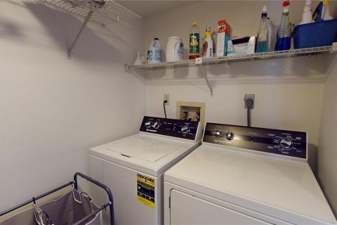 Condominio en venta en Treasure Island, Florida, 3 dormitorios, 169.08 m2 № 2147889 - foto 27