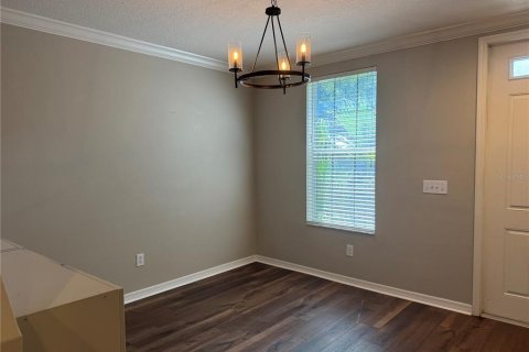 Touwnhouse à louer à Tampa, Floride: 3 chambres, 136.57 m2 № 2413492 - photo 4
