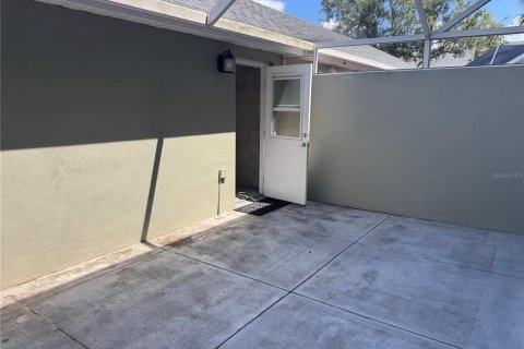 Touwnhouse à louer à Tampa, Floride: 3 chambres, 136.57 m2 № 2413492 - photo 19