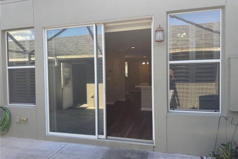 Touwnhouse à louer à Tampa, Floride: 3 chambres, 136.57 m2 № 2413492 - photo 12