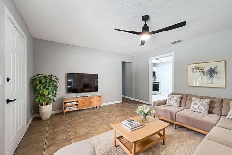 Casa en venta en Ocala, Florida, 3 dormitorios, 130.43 m2 № 1855913 - foto 3