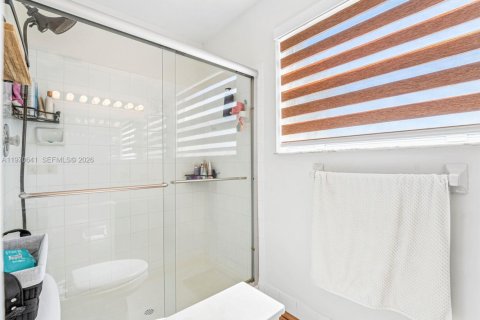 Купить таунхаус в Пемброк-Пайнс, Флорида 3 спальни, 140.75м2, № 2032069 - фото 29