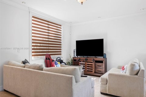 Купить таунхаус в Пемброк-Пайнс, Флорида 3 спальни, 140.75м2, № 2032069 - фото 9