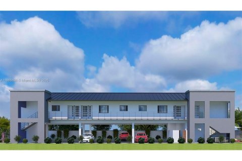 Commercial property in Miami, Florida № 1896438 - photo 2