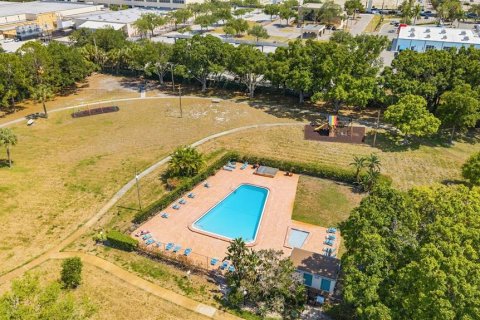 Townhouse in Tampa, Florida 2 bedrooms, 96.99 sq.m. № 2232135 - photo 23