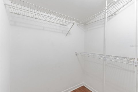 Townhouse in Tampa, Florida 2 bedrooms, 96.99 sq.m. № 2232135 - photo 18