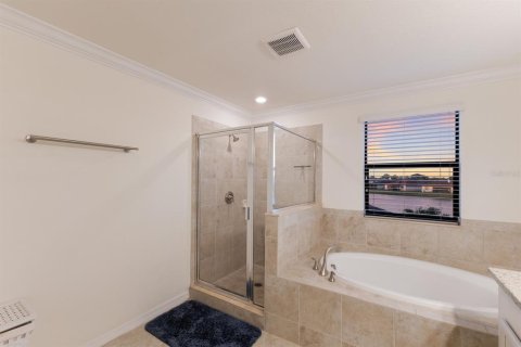 Купить виллу или дом в Лейквуд Ранч, Флорида 10 комнат, 362.23м2, № 1609368 - фото 16