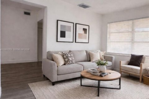 Villa ou maison à vendre à Miami Gardens, Floride: 3 chambres, 92.72 m2 № 2069195 - photo 8