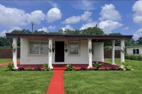 Villa ou maison à vendre à Miami Gardens, Floride: 3 chambres, 92.72 m2 № 2069195 - photo 2