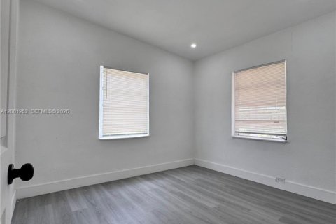 Villa ou maison à vendre à Miami Gardens, Floride: 3 chambres, 92.72 m2 № 2069195 - photo 16