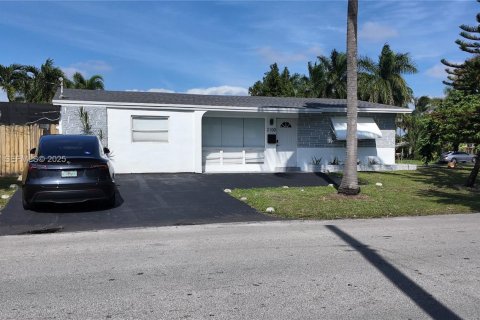 Casa en Hollywood, Florida 3 dormitorios, 120.96 m2 № 2054698