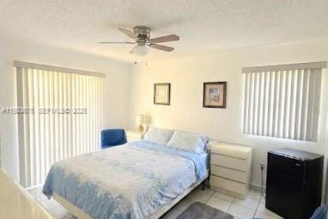 Condominio en venta en Miami, Florida, 3 dormitorios, 93.09 m2 № 2034140 - foto 5