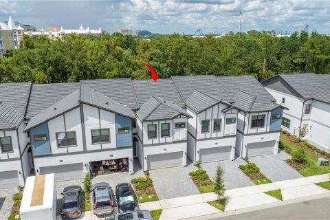 Adosado en venta en Orlando, Florida, 5 dormitorios, 178.19 m2 № 1574996 - foto 4