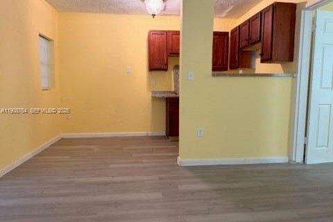 Снять в аренду кондоминиум в Майами, Флорида 1 спальня, 44.5м2, № 1964653 - фото 14