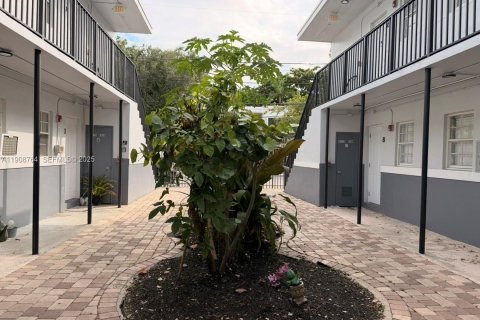 Снять в аренду кондоминиум в Майами, Флорида 1 спальня, 44.5м2, № 1964653 - фото 12