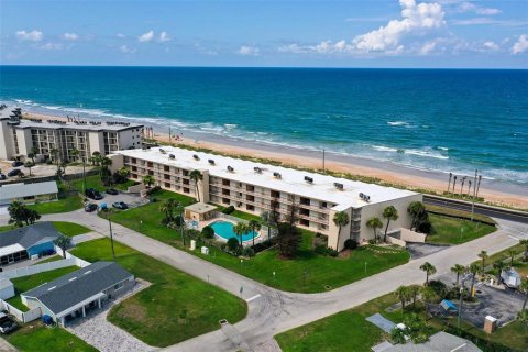 Condo in Ormond Beach, Florida, 2 bedrooms № 2219528 - photo 29