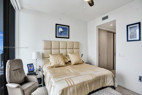 Condominio en venta en Miami, Florida, 3 dormitorios, 192.87 m2 № 1959140 - foto 22