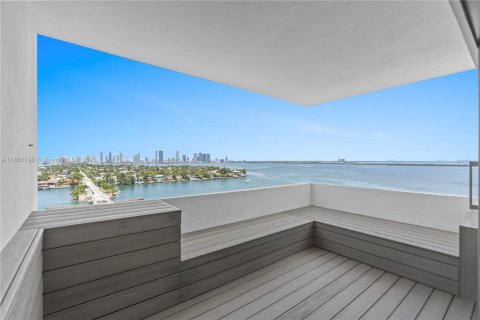 Снять в аренду кондоминиум в Майами-Бич, Флорида 2 спальни, 119.57м2, № 1958079 - фото 4