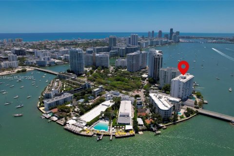 Снять в аренду кондоминиум в Майами-Бич, Флорида 2 спальни, 119.57м2, № 1958079 - фото 27