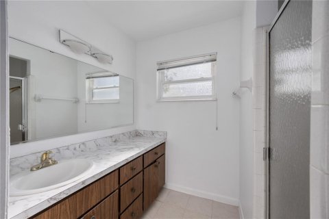 Villa ou maison à vendre à Bradenton, Floride: 2 chambres, 128.95 m2 № 1884033 - photo 6
