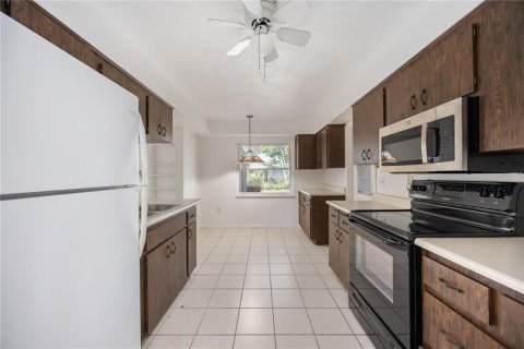 Villa ou maison à vendre à Bradenton, Floride: 2 chambres, 128.95 m2 № 1884033 - photo 4