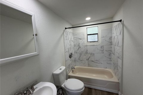Appartement à louer à New Port Richey, Floride: 1 chambre, 49.8 m2 № 2406393 - photo 6