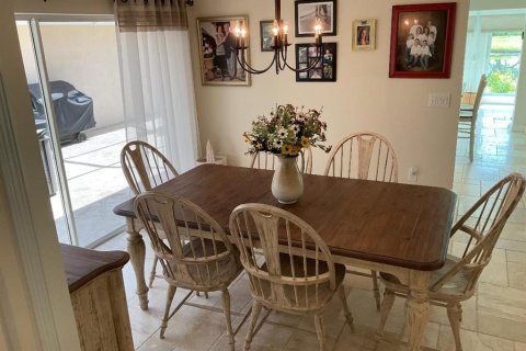 House in Venice, Florida 3 bedrooms, 209.4 sq.m. № 1873466 - photo 10