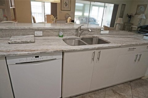 Condo in Punta Gorda, Florida, 3 bedrooms  № 1722905 - photo 6