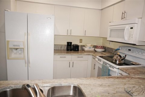 Condo in Punta Gorda, Florida, 3 bedrooms  № 1722905 - photo 4