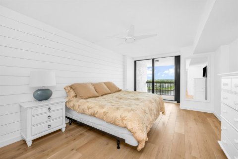 Condo in Hillsboro Beach, Florida, 2 bedrooms  № 2083685 - photo 16