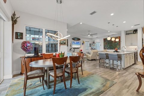 Купить виллу или дом в Брейдентон, Флорида 7 комнат, 230.49м2, № 1725243 - фото 11