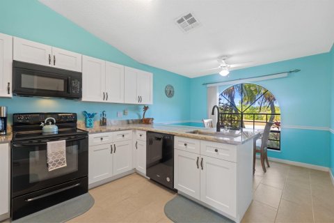 Villa ou maison à louer à Port St. Lucie, Floride: 3 chambres, 136.57 m2 № 2274529 - photo 6
