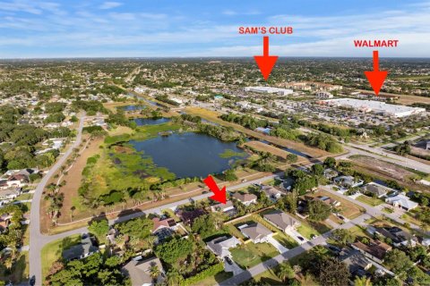 Villa ou maison à louer à Port St. Lucie, Floride: 3 chambres, 136.57 m2 № 2274529 - photo 20
