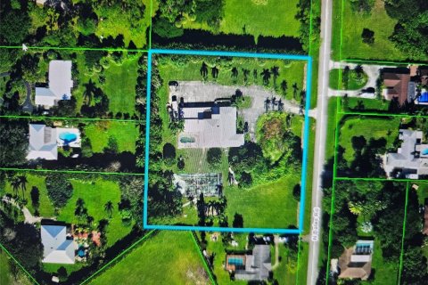 Casa en venta en Palm Beach Gardens, Florida, 8 dormitorios, 549.24 m2 № 1230162 - foto 1