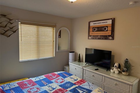 Townhouse in Valrico, Florida 2 bedrooms, 126.72 sq.m. № 1670279 - photo 18