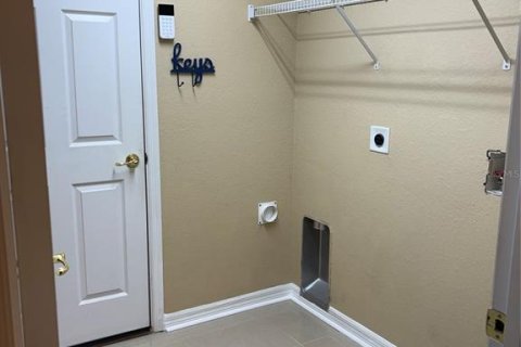 Купить виллу или дом в Лейкленд, Флорида 8 комнат, 122.26м2, № 2142217 - фото 21