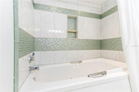 Townhouse in Clearwater, Florida 3 bedrooms, 157.93 sq.m. № 2157370 - photo 28