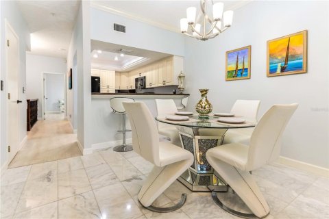 Townhouse in Clearwater, Florida 3 bedrooms, 157.93 sq.m. № 2157370 - photo 10