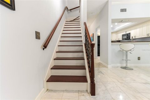 Townhouse in Clearwater, Florida 3 bedrooms, 157.93 sq.m. № 2157370 - photo 19