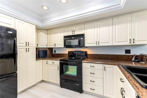 Townhouse in Clearwater, Florida 3 bedrooms, 157.93 sq.m. № 2157370 - photo 12