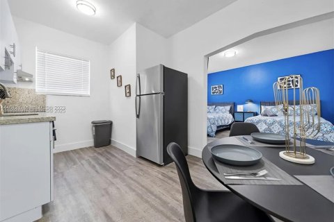 Снять в аренду квартиру в Майами, Флорида 994.05м2, № 1992643 - фото 10