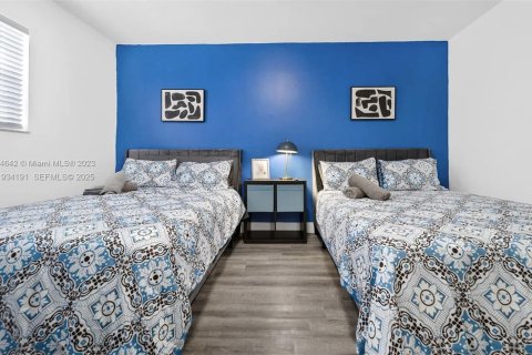 Снять в аренду квартиру в Майами, Флорида 994.05м2, № 1992643 - фото 8