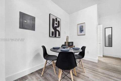 Снять в аренду квартиру в Майами, Флорида 994.05м2, № 1992643 - фото 14