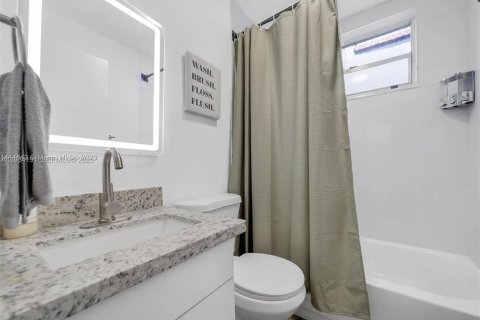 Снять в аренду квартиру в Майами, Флорида 994.05м2, № 1992643 - фото 21