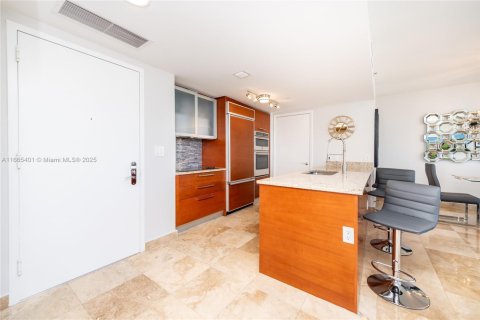 Condominio en alquiler en Hallandale Beach, Florida, 1 dormitorio, 80.92 m2 № 2016961 - foto 18